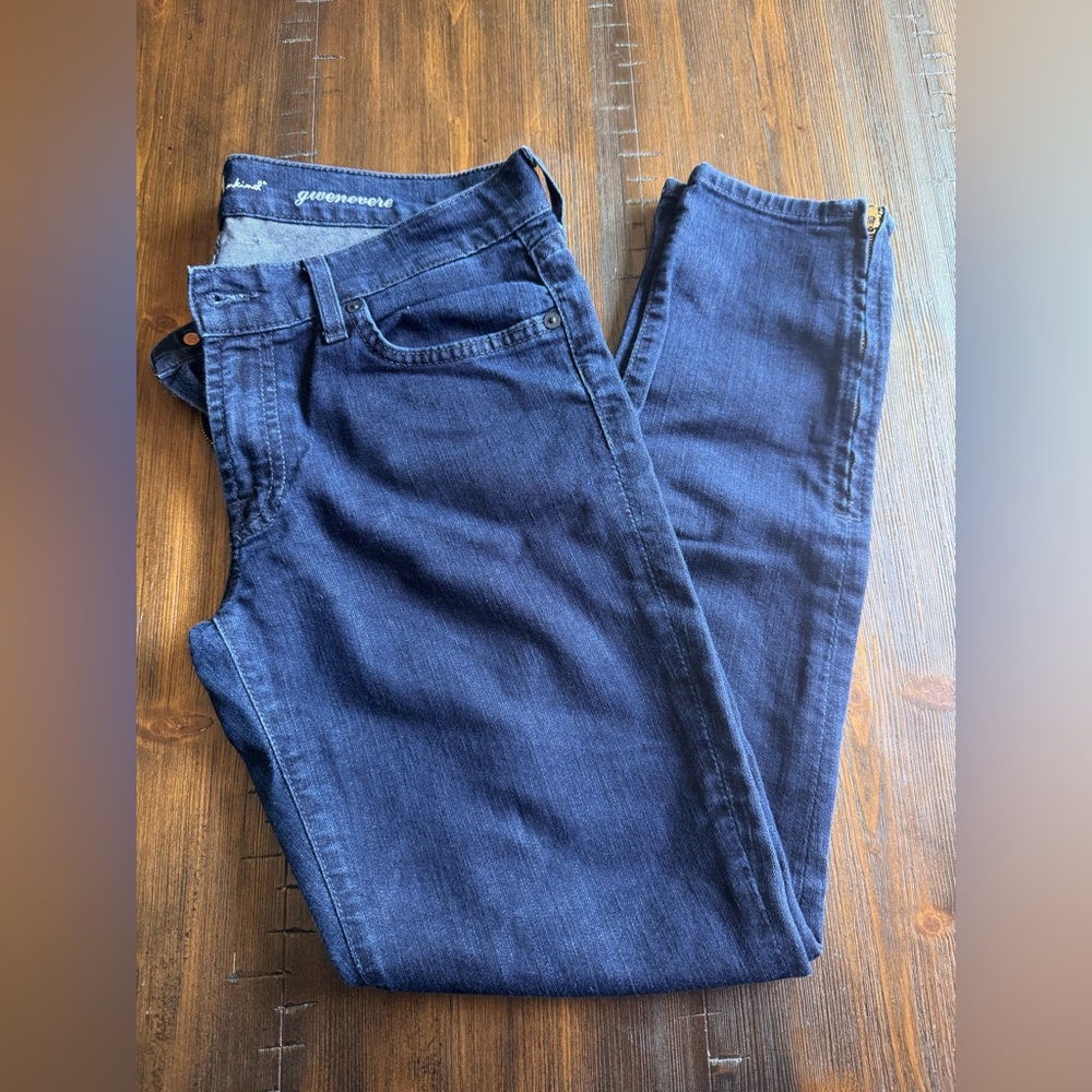 Women’s Skinny -Ankle Zip Jeans